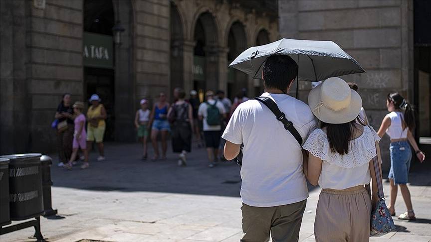 63 ilde kavurucu sıcaklık alarmı! 27 Temmuz'da dışarı çıkmak tehlikeli olabilir! 7